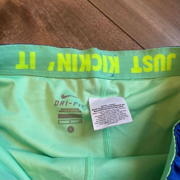 Nike Blue Athletic Workout Shorts Women Small Bin A-0 - Picture 3 of 4